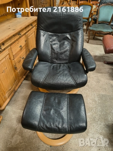 Relax кресло с отоманка от естествена кожа 