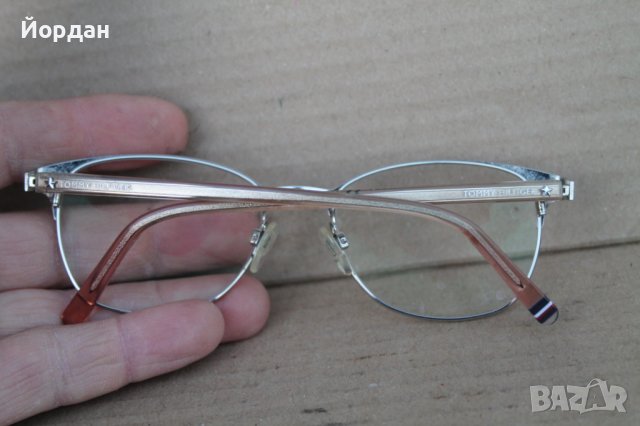 Очила ''Tommy Hilfiger'', снимка 15 - Слънчеви и диоптрични очила - 43559889