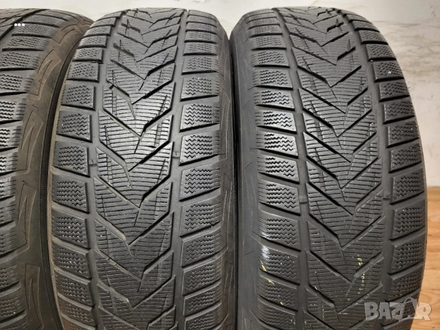 235/55/19 Vredestein / зимни гуми , снимка 3 - Гуми и джанти - 51724676