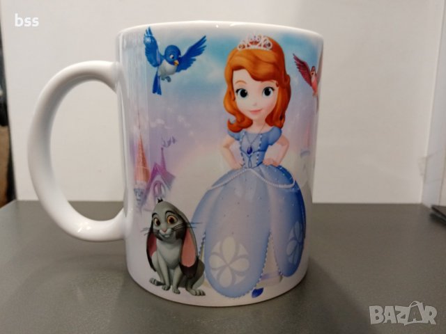 Бяла порцеланова чаша на София Първа / Sofia the First, снимка 3 - Чаши - 37013562