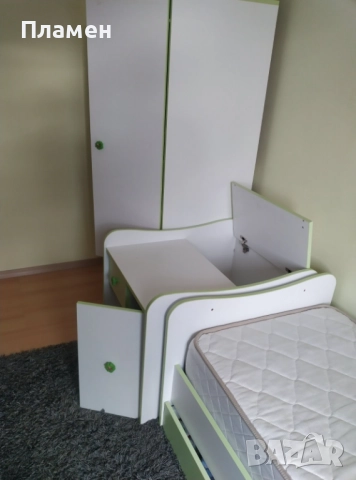 Легло и кошара в едно гардероб и бюро и матраци трансформиращи Lorelli, снимка 3 - Спални и легла - 52185600