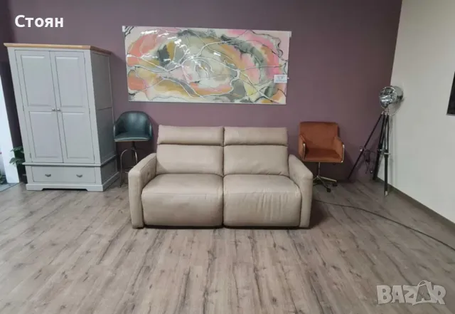 Италиански кожен диван тройка с електрически релаксиращ механизъм