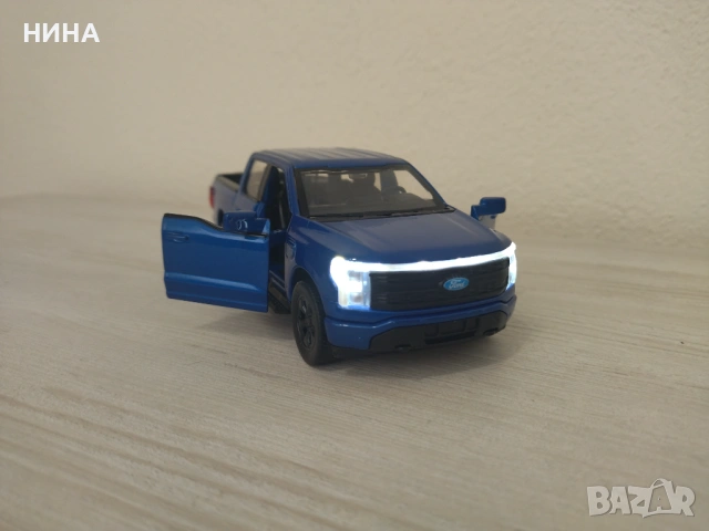 Метална количка Ford F150 Platinum !!!