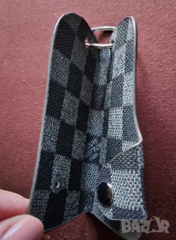 Карт холдър и ключодържател LV, снимка 3 - Други - 48433670