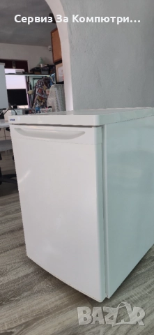 Малък хладилник Liebherr с горна камера и фризер, снимка 2 - Хладилници - 52835124