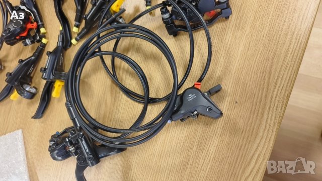 4-бутални комплект спирачки Shimano BL-MT401/BR-MT420, снимка 3 - Части за велосипеди - 43866063