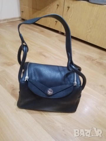 Дамска чанта тип куфарче 