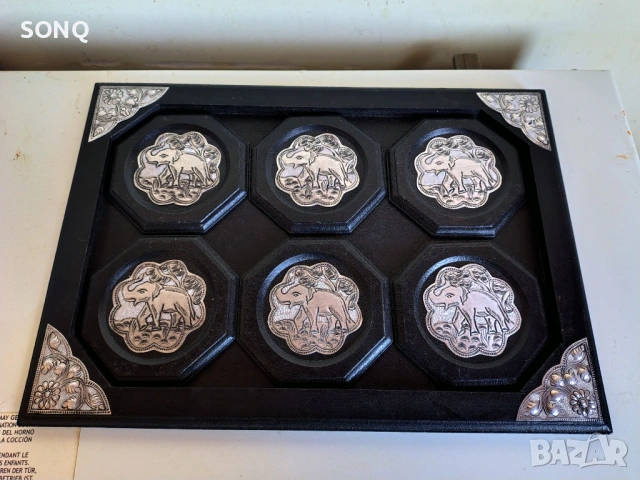 Прекрасен Поднос Със Подложки-Слончета