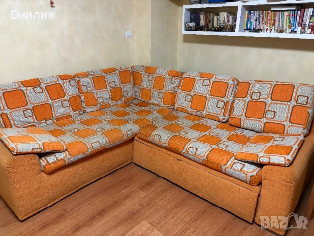 Ъглов диван с функция сън