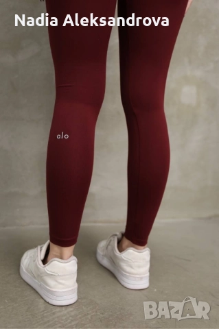 тънки клинове на alo yoga , снимка 3 - Клинове - 51737666