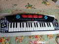 ДЕТСКИ СИНТЕЗАТОР -8 ИНСТРУМЕНТА,РИТМИ,ДЕМО,БАРАБАНИ 3 ОКТАВИ 37 КЛАВИША, снимка 2