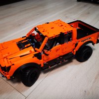 Лего Ford Raptor F 1 с двигател и дистанционно, снимка 1 - Конструктори - 42079698