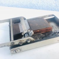 Машинка за заточване на бръснарски ножчета SERVUS!, снимка 4 - Антикварни и старинни предмети - 27251507