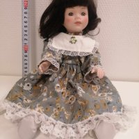 Порцеланова кукла , снимка 2 - Други ценни предмети - 43609896