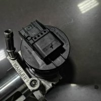 Нов Оригинален EGR Клапан Mercedes OM642 3.0 300 350 CDI A6421401060, снимка 5 - Части - 43989884