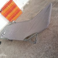 Олекотен шезлонг, сгъваемо легло, туристическо за плаж и градина сив, снимка 3 - Къмпинг мебели - 37622419