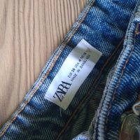 Zara - къси дънкови панталони, снимка 3 - Къси панталони и бермуди - 36611532