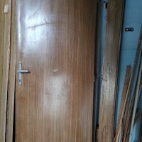 Продавам дървени врати с брави, без каси, снимка 2 - Интериорни врати - 33056394