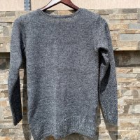 Пуловер HM с пайети, снимка 2 - Детски пуловери и жилетки - 37383679