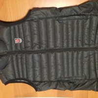 FjallRaven Pak Down Vest-Като Нов, снимка 6 - Спортни екипи - 39426757