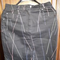 Дамска еластична черна пола с цветни ивици, снимка 1 - Поли - 28828784