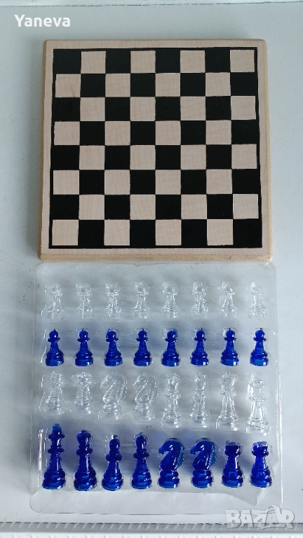 Шах, настоящата игра с дървена дъска и фигури, снимка 1