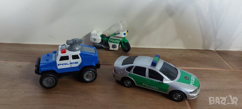 Продавам колекция полицейски кола мотор джип, снимка 1