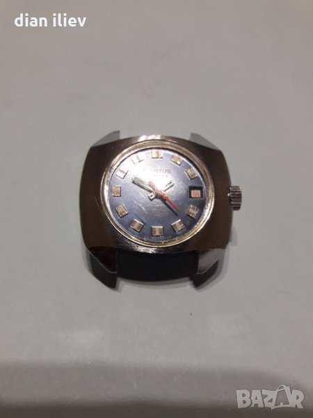 Стар механичен часовник за дами , снимка 1