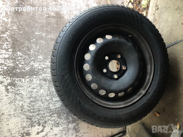 Продава комплект 4 зимни гуми NOKIAN с джанти 15" от Шкода Октавия 2, снимка 1