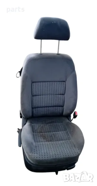 Предна Дясна Седалка VW Голф 4 (2) (две врати), снимка 1