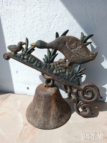 Масивна чугунена камбана, снимка 1