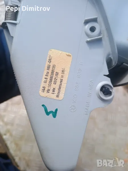 VW OEM 98-05 Beetle Grey Отделение за съхранение на горната конзола Cubby 1c0 868 839, снимка 1