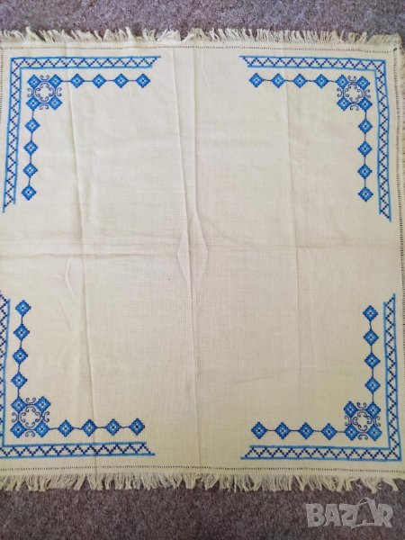 Ново бродирано каре, снимка 1