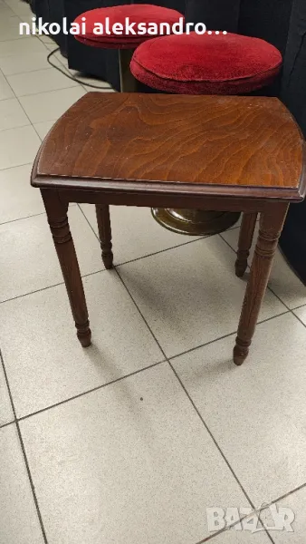 винтидж маса, снимка 1