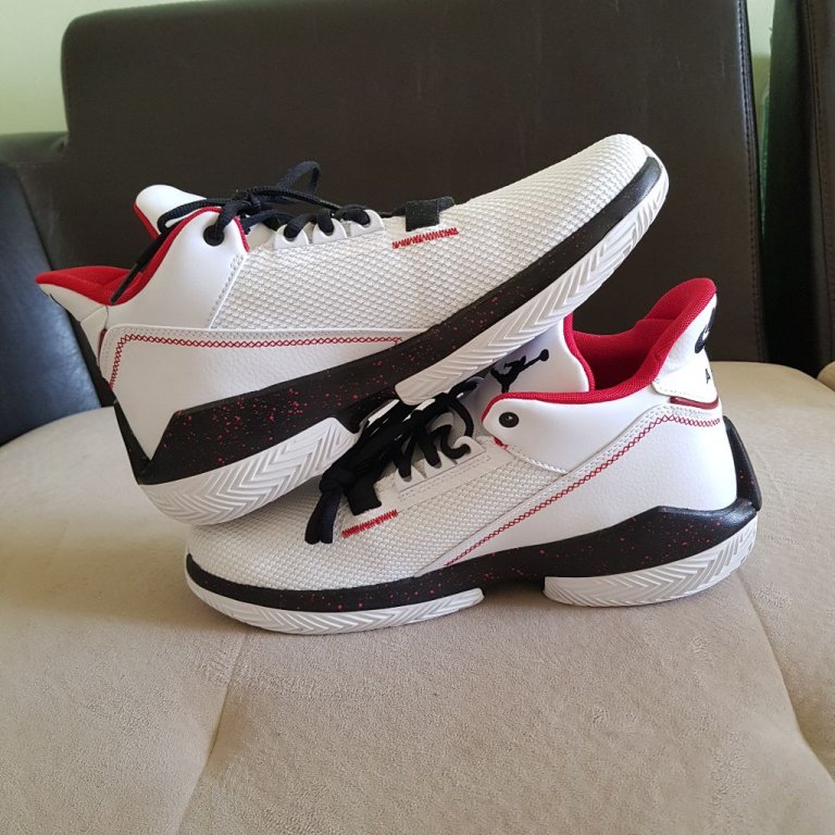 Original Nike Air JORDAN 2X3 Basketball Shoes White/Black Gym Red в Кецове  в гр. Шумен - ID38344268 — Bazar.bg