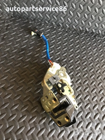 Механизъм за заключване на задна дясна врата за KIA Sorento (2003-2007) 051203