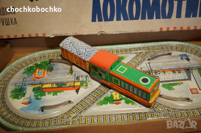 Стара Руска метална механична играчка влак локомотив с куитя, снимка 4 - Колекции - 53198534