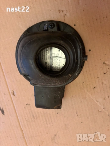 Външна капачка за резервоар VW Golf 5/Фолксваген Голф 5, снимка 3 - Части - 53526396