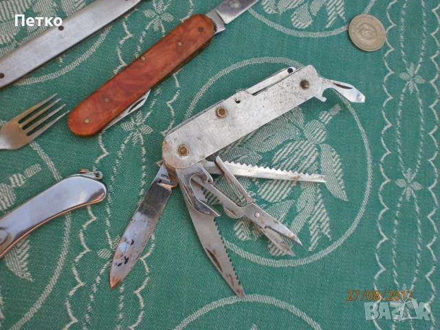 Стари сгъваеми  ножове, снимка 9 - Антикварни и старинни предмети - 51168439