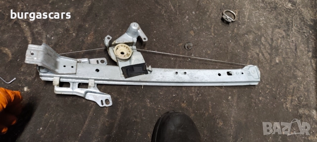 Стъклоповдигач задна дясна врата Mercedes A160 W168 - 50лв