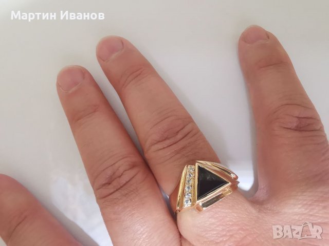 Златен мъжки пръстен с оникс и циркони , снимка 11 - Пръстени - 36935137