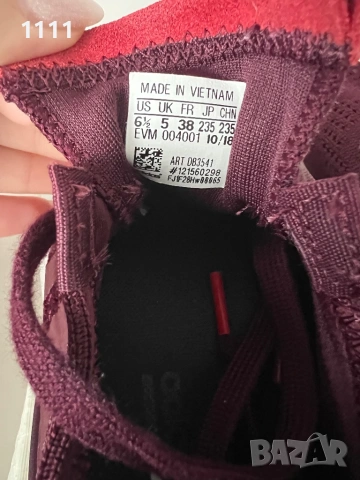 Дамски маратонки Adidas, снимка 3 - Маратонки - 53521723