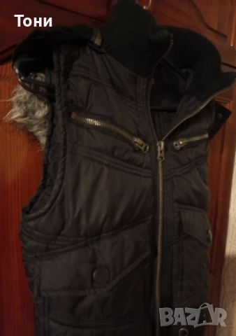 SISTER'S POINT Оригинал Нова Дамска Зимна Грейка с Качулка с Пух XS , снимка 3 - Якета - 52326681