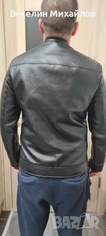 Яке от еко кожа Гес - GUESS, снимка 10 - Якета - 49585235