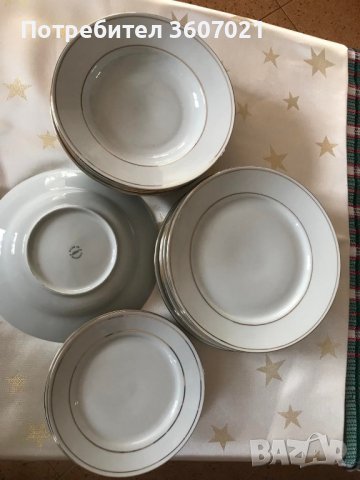 Порцеланови чинии на Изида, бели с 3 тънки златни канта