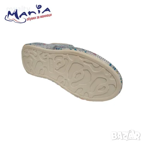 Дамски спортни обувки с камъни, снимка 5 - Маратонки - 49944476