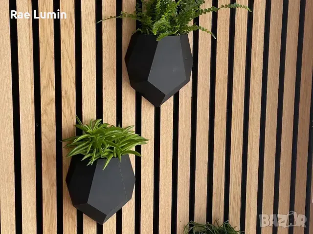 Кашпа за стена, снимка 1