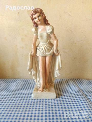 Българска стара статуетка