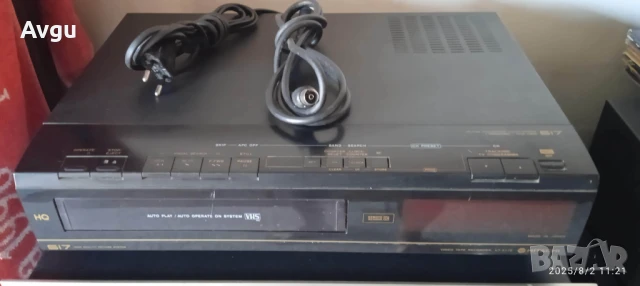 Видео плейър Hitachi VT-517E 