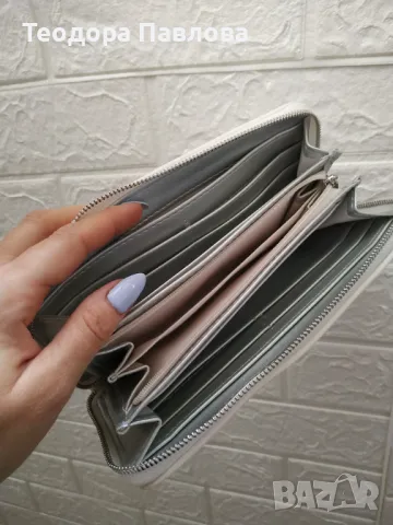 Дамско портмоне Carpisa, снимка 5 - Портфейли, портмонета - 49975551